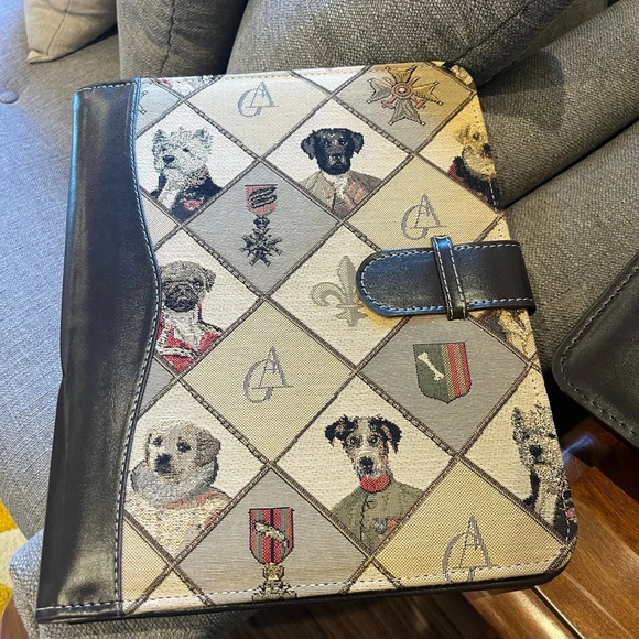 Unique dog briefcase with separate folio and detachable strap - Picture 11 of 11